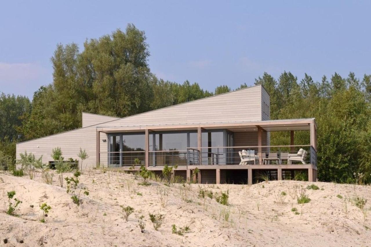 Oasis Punt-West Hotel & Beach Resort Ouddorp Exterior photo