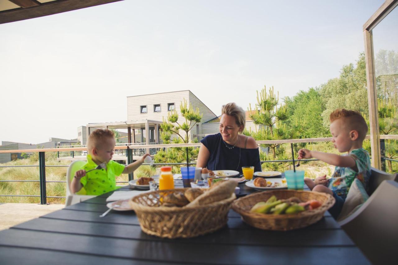 Oasis Punt-West Hotel & Beach Resort Ouddorp Exterior photo